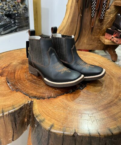 Botina Preta Solado Jump