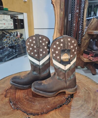 Bota Texana Masculina Marrom Café Camuflada Solado Jump